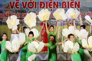 Giao lưu “Hành hương nghệ thuật về Điện Biên Phủ”